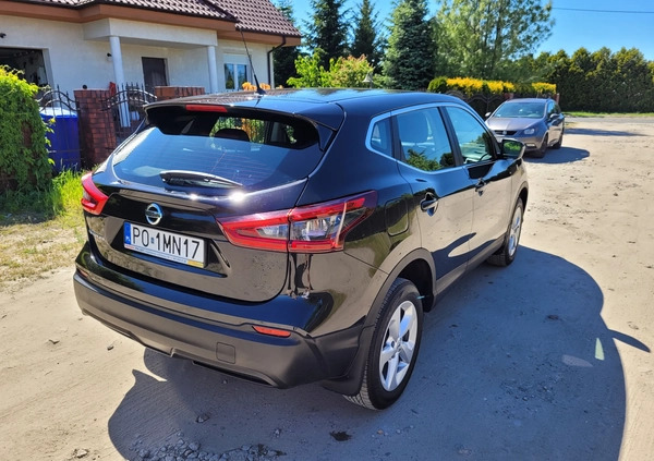 Nissan Qashqai cena 77000 przebieg: 63670, rok produkcji 2019 z Poznań małe 137